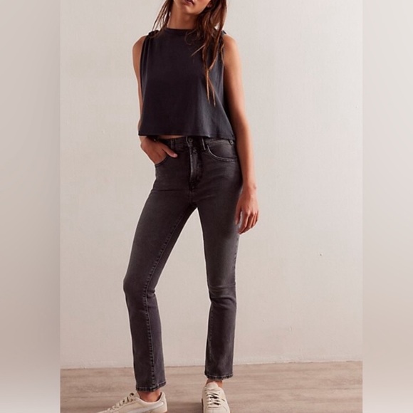 Free People We The Free Mid Rise Crop Boot Jeans NWOT Size 27 - Picture 2 of 5